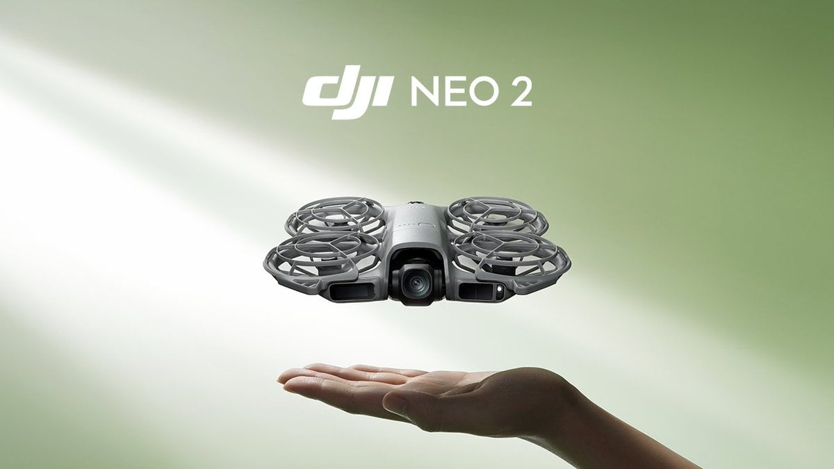 DJI Neo 2 décollant depuis la main